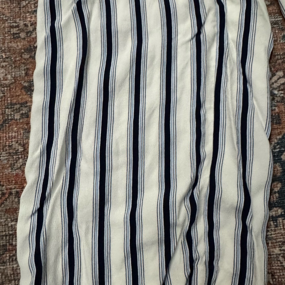 LOFT Women’s XSP Striped Wide Leg Flowy relaxed fit Pants in Navy and White - Picture 2 of 4